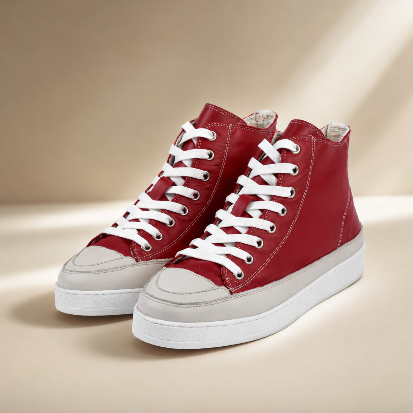 Sneakers Montantes Femme en Cuir Rouge –